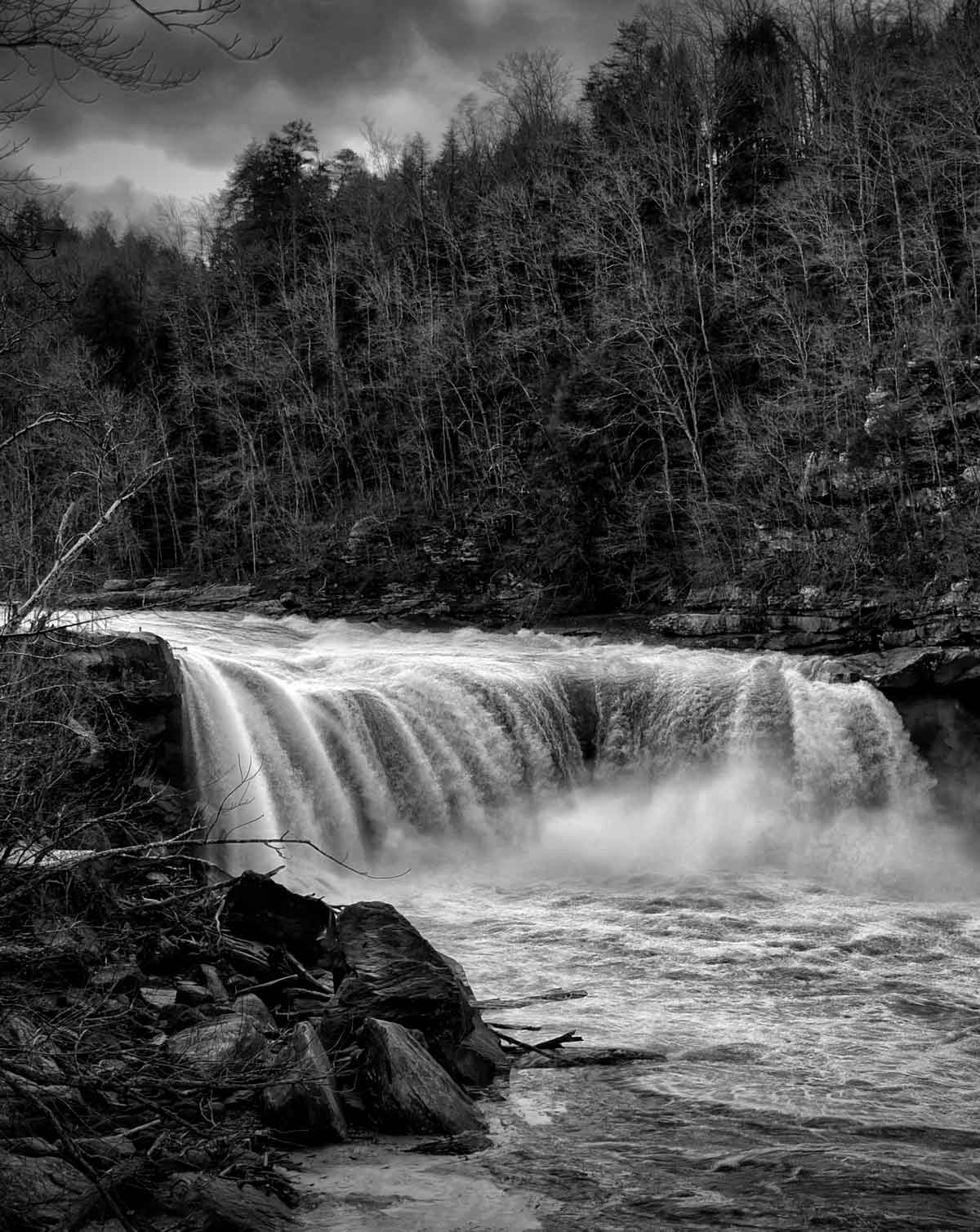 Cumberland-Falls-Muddy-Wider-and-B&W Daniel Boone National Forest sign