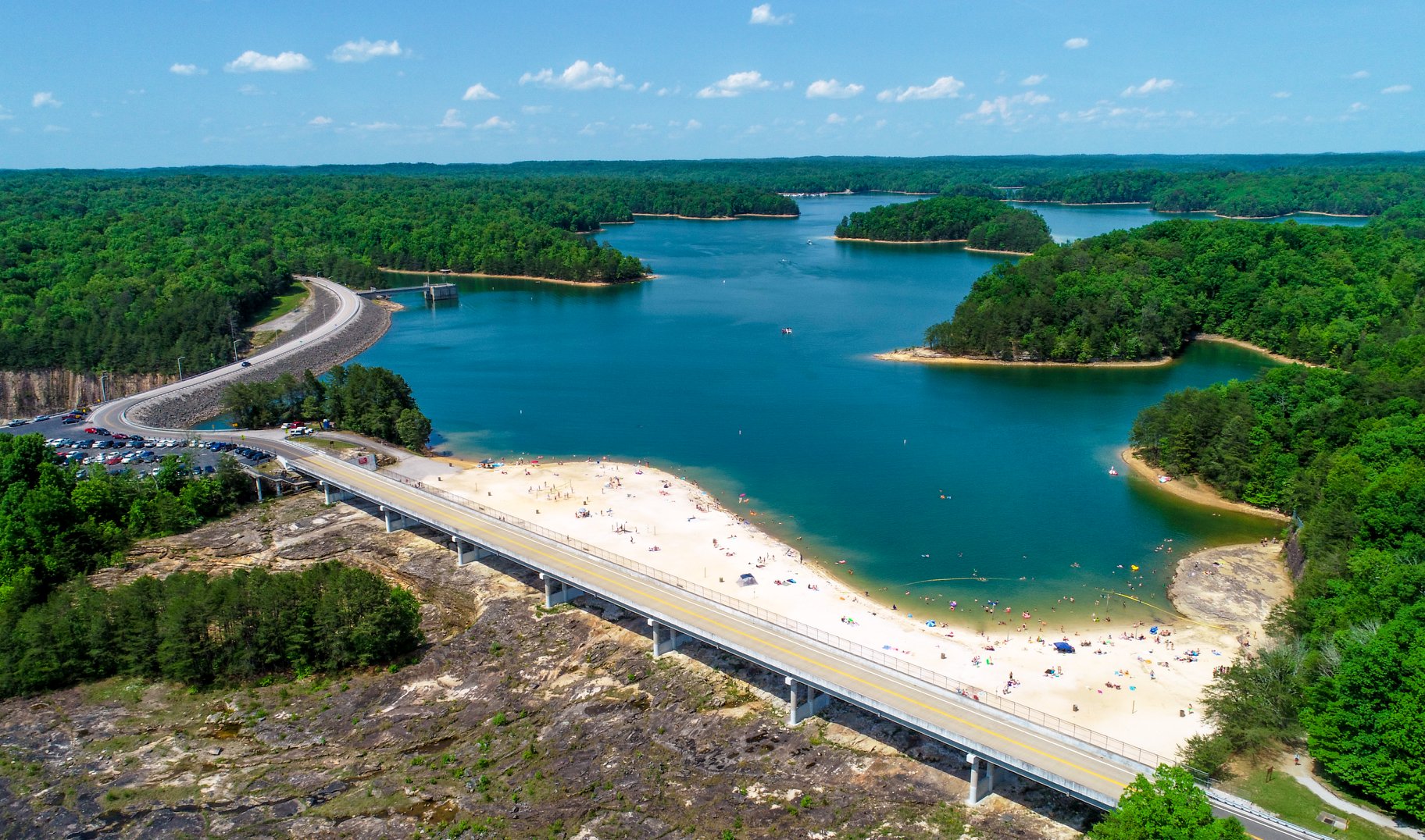 Grove Marina at Laurel Lake