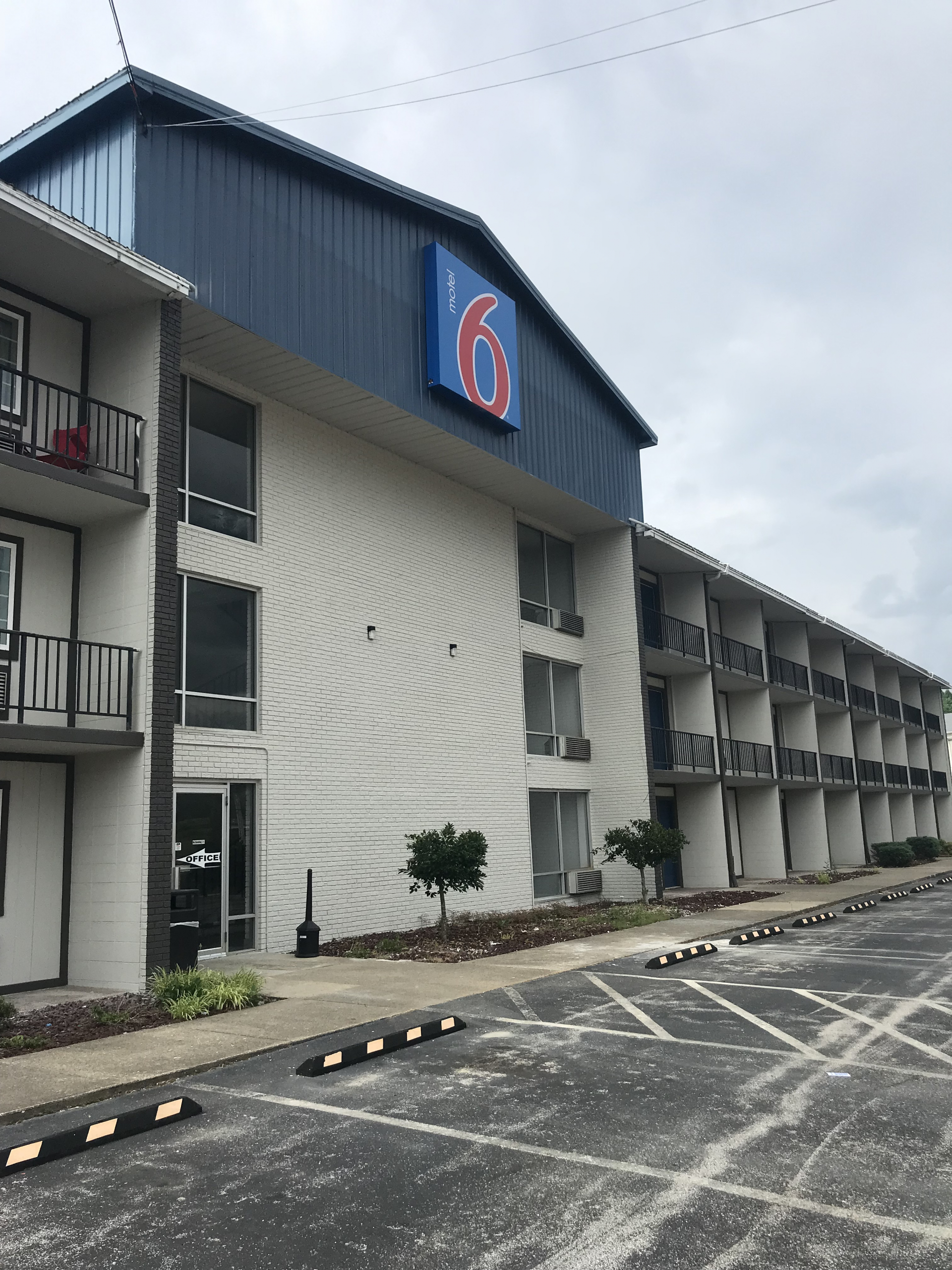 Motel 6